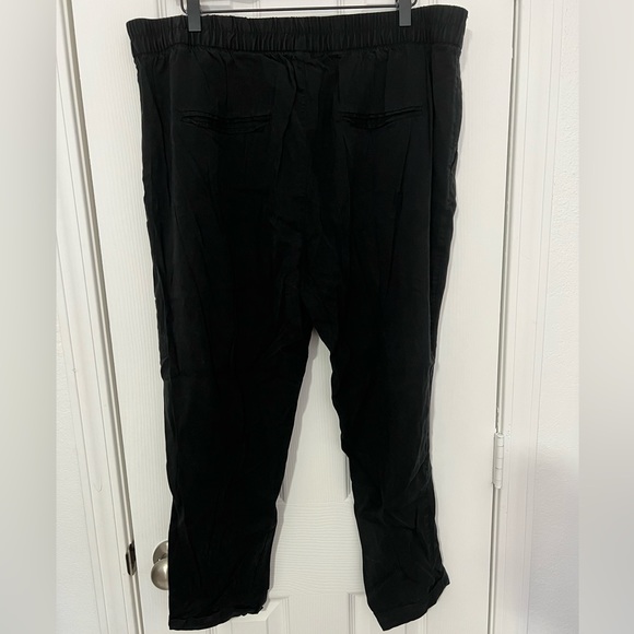 Old Navy Soft Black Stretchy Pants - Picture 2 of 5